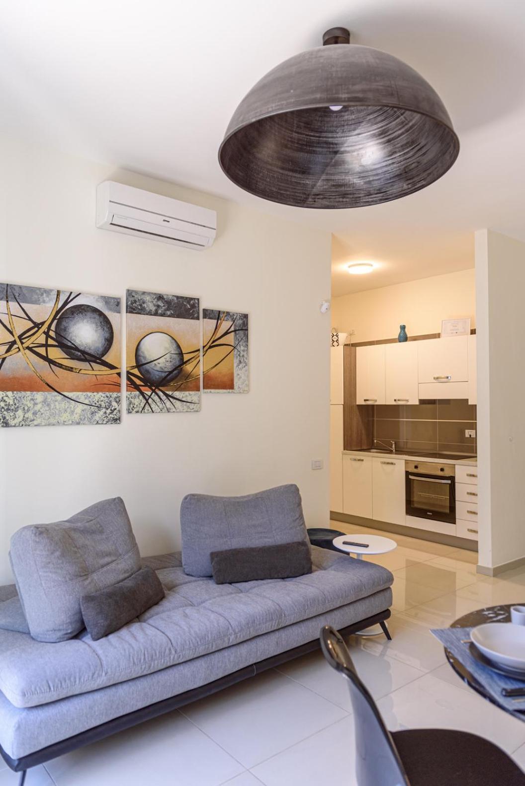 Centralflats 195 Private Apartments Бари Екстериор снимка